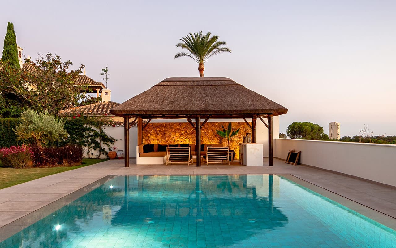 Luxury Thatched Gazebo, Marbella | Residential Project by Cape Reed International