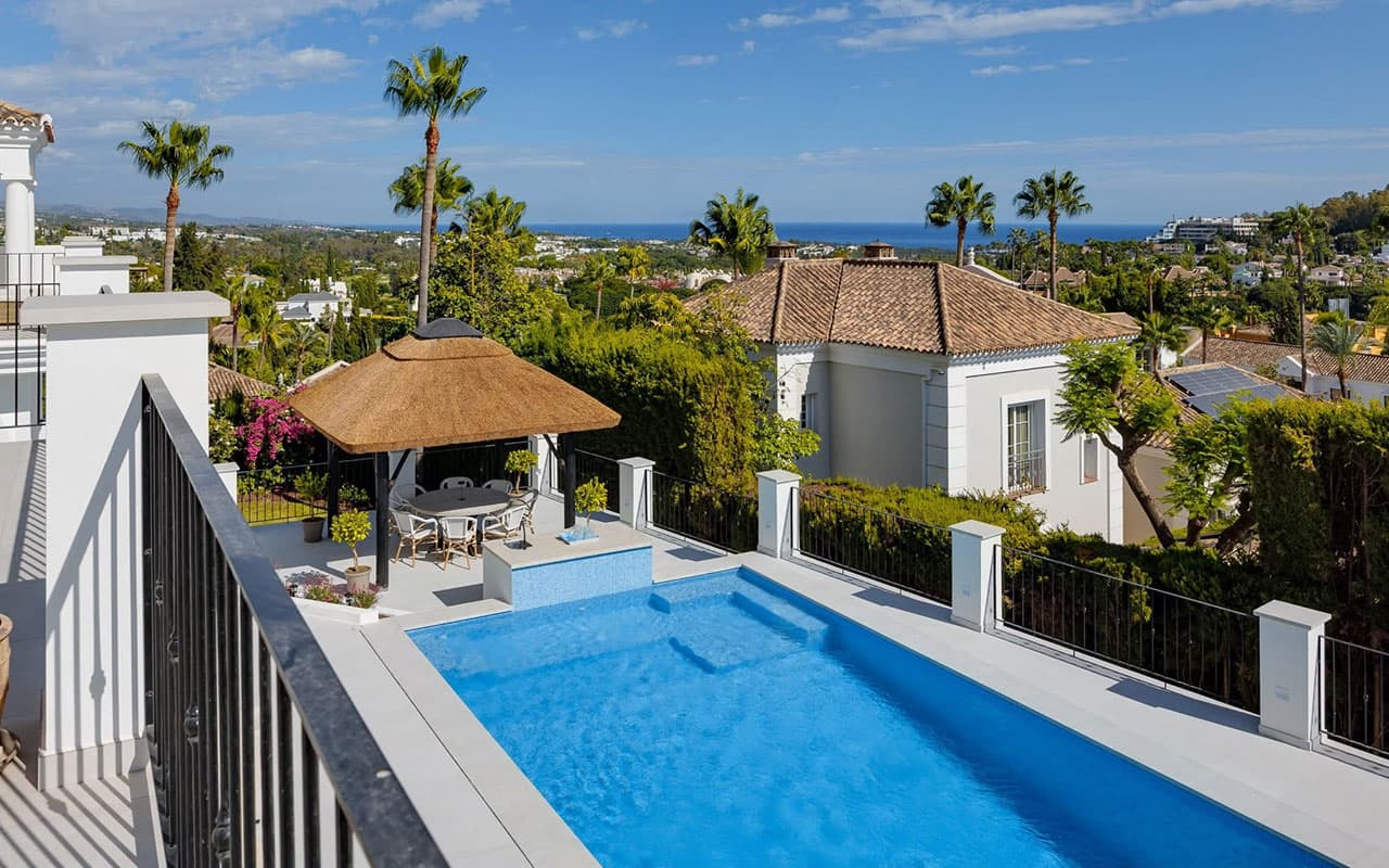 Gazebo de Junco Africano de Lujo, Nueva Andalucía | Proyecto Residencial de Cape Reed International