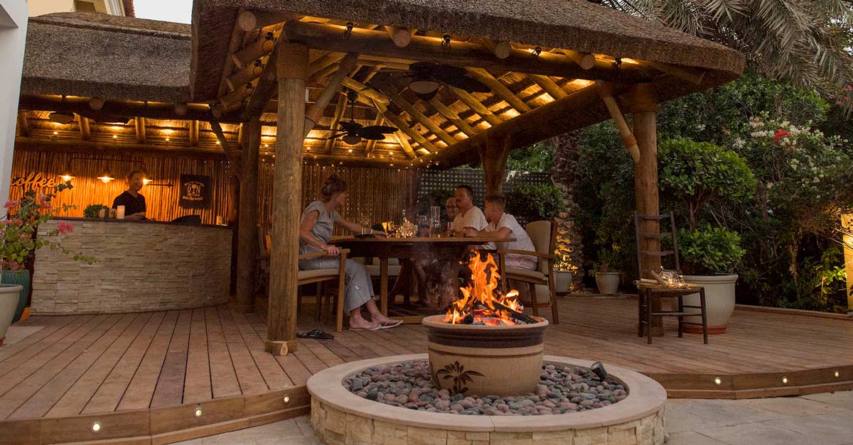 Cape Reed outdoor entertaining area with timber deck